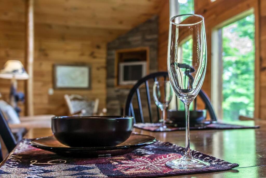 Holly Tree Hideaway - Semi Secluded Mtn Setting Villa Sevierville Dış mekan fotoğraf